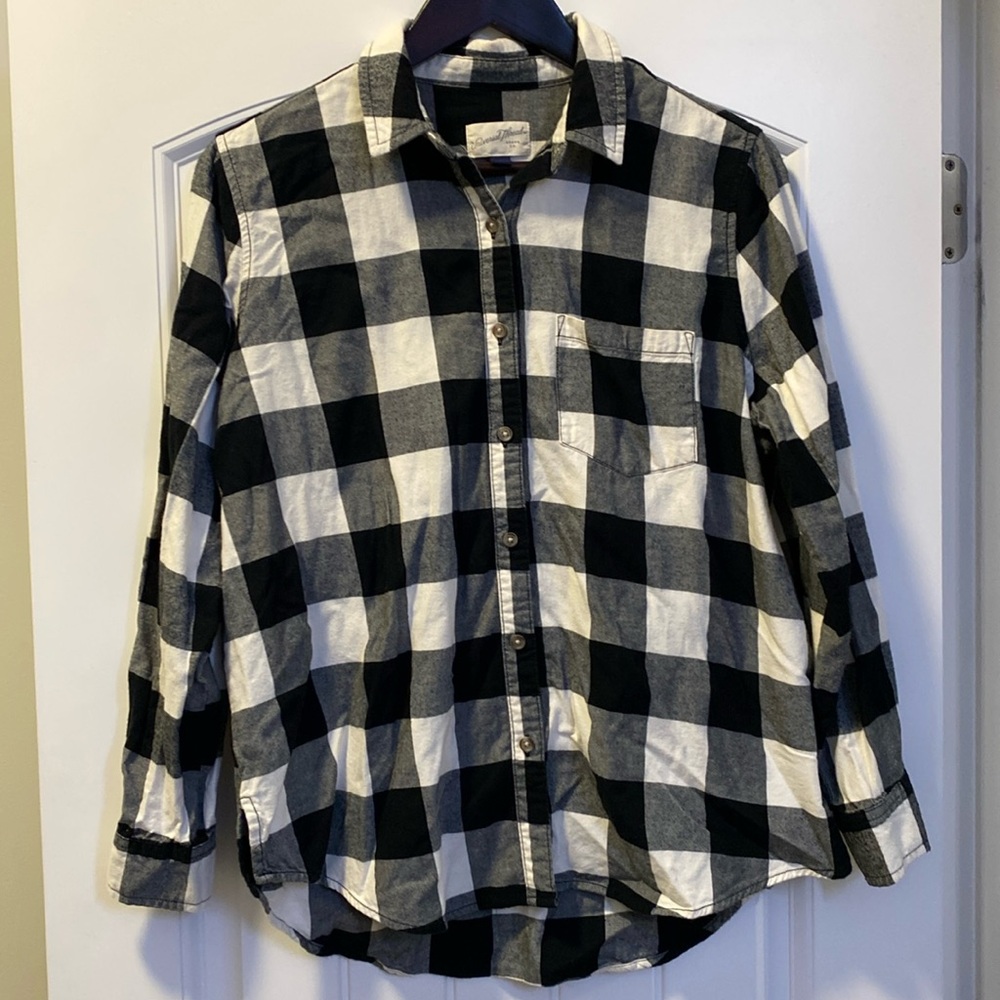 Universal thread shirt
